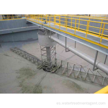 Raspador de lodo de una sola tubería